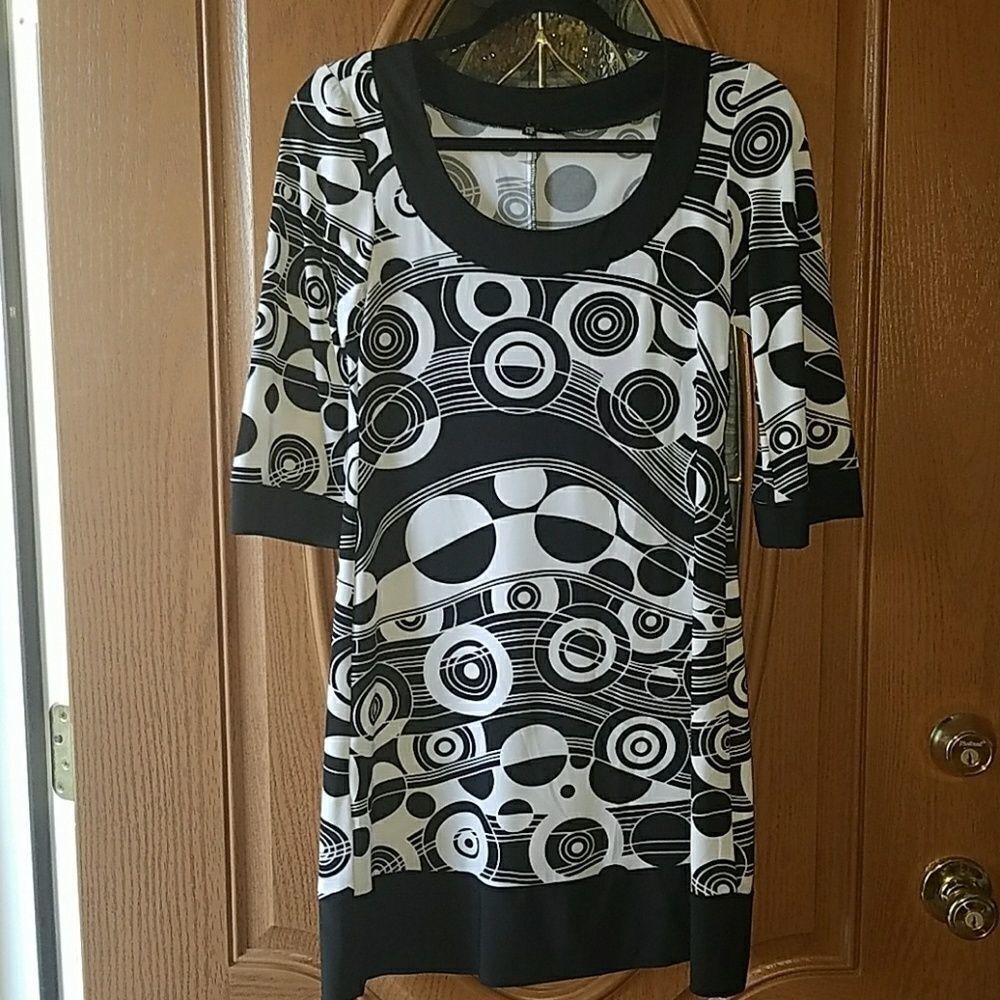 Tiana B. Patterned Black and white casual dress Sz. PS NWOT
